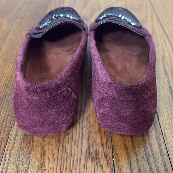 Vionic Dayna Moccasin Loafer Horsebit Snake Suede Burgundy size 8 - Picture 10 of 10